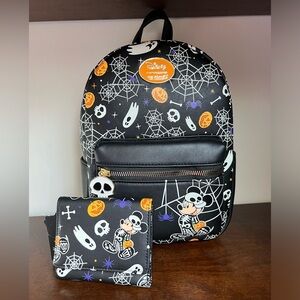 NWT Her Universe Mickey as a Skeleton Glow in the Dark Halloween Backpack